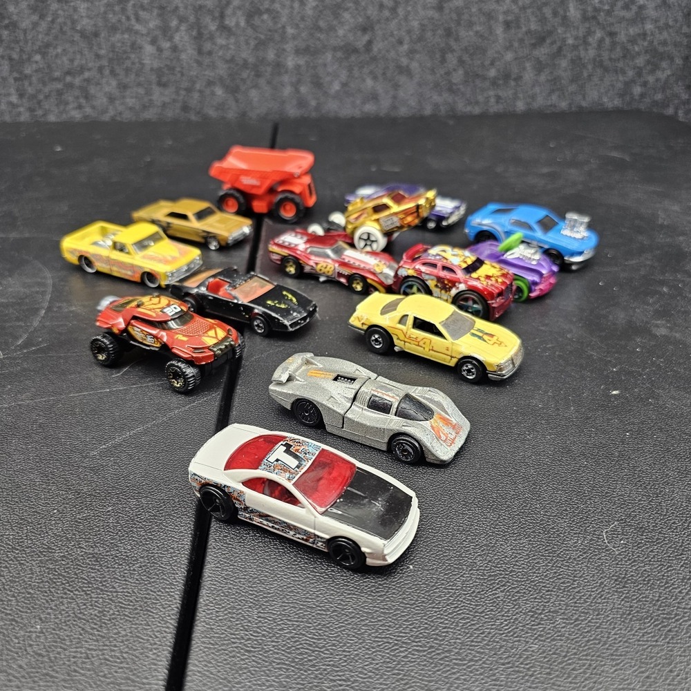 Mixed Lot Of 13 Matchbox Hot Wheels Cars Trucks Die-cast Y2K 80s 1 Tonka‎